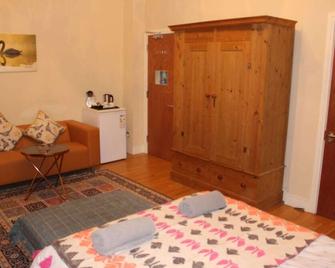 House close to kings cross - London - Bedroom