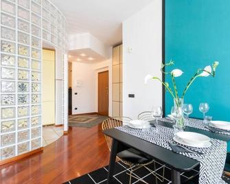 Santa Chiara Apartment By Myhomeincomo - Como - Jadalnia