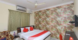 Oyo 1054 Hotel Avnb Towers - Chennai - Bedroom
