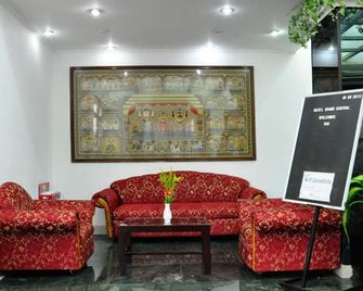 Hotel Grand central - בובנשוואר - לובי