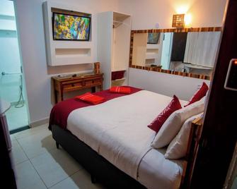 Pousada Do Bispo - Cabo Frío - Habitación