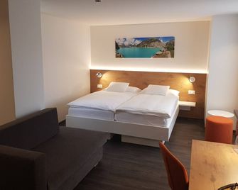 Hotel Bernerhof - Interlaken - Bedroom