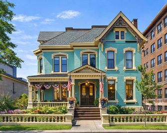 The Kalamazoo House Bed & Breakfast - Kalamazoo - Edificio