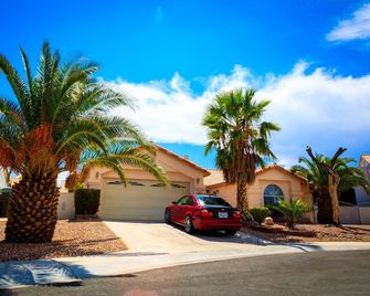 Luxury 1900 Sq Ft House Huge 46 Ft Pool - North Las Vegas - Buiten zicht