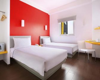 Amaris Hotel Bekasi Barat - Bekasi - Bedroom