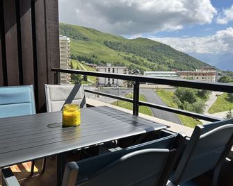 Cosy 28m2 apartment at the foot of the slopes with garage - Saint-François-Longchamp - Balcony