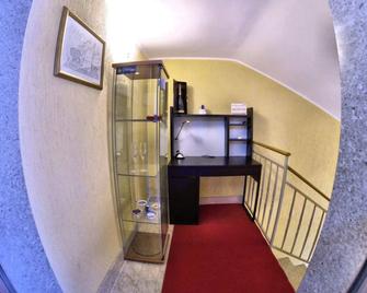 Pantanello Rooms Avola - Avola - Flur