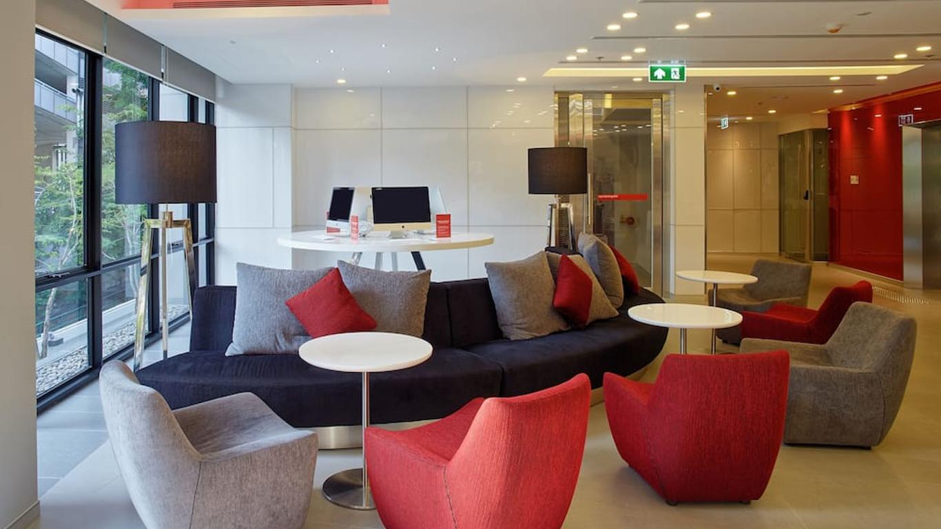 Easy Planet Bangkok Surawong