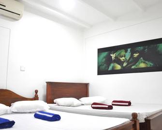 Sun Up Hotel - Gampaha - Habitación