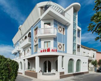 Hotel Biancaneve Wellness - Marotta - Edifício
