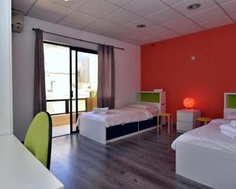 City Living Suite Tk 2 Rm 5 - Сент-Джуліан - Спальня