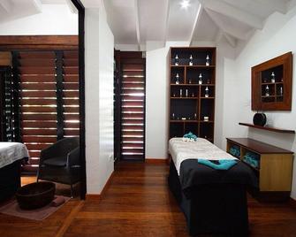 Barrier Beach House - Saraotou