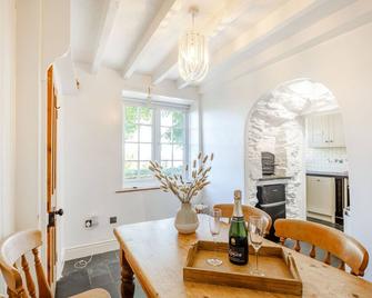 Braich-Y-Celyn Lodge - Aberdyfi - Eetruimte