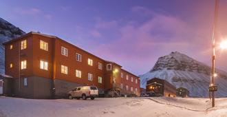 Gjestehuset 102 - Longyearbyen - Edificio