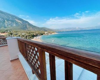 Nereides Seaside Apartments - Samos - Balcón