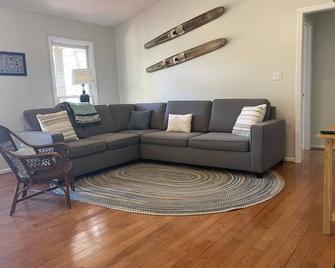 Liv at The Lake - Sinclair - Milledgeville - Pokój dzienny