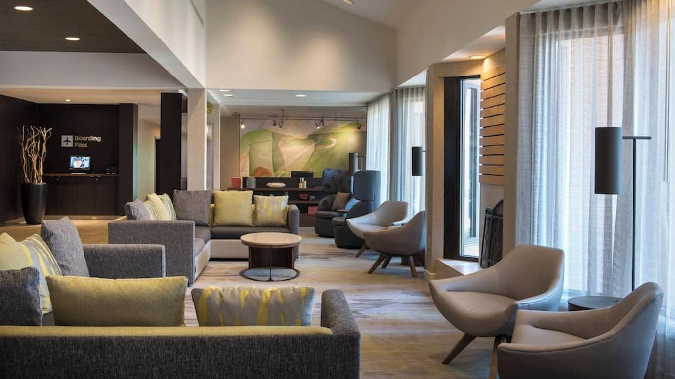 Courtyard by Marriott Boston Norwood/Canton