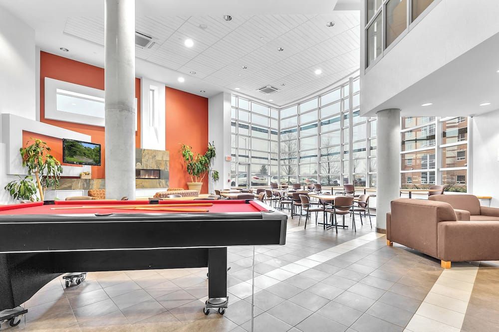 Residence & Conference Centre - London - London