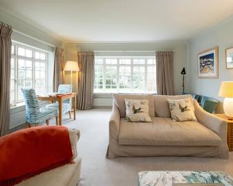 3 The Coastguards, Thorpeness - Thorpeness - Living room