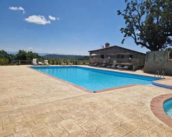 Agriturismo Le Querce - Castiglione in Teverina - Pool