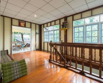 Nty Hostel Near Suvarnabhumi Airport - Bangkok - Lobby