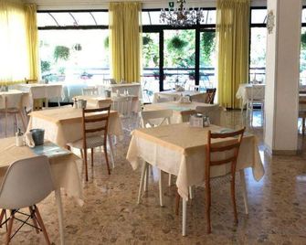 Hotel Lux - Cesenatico - Restaurante