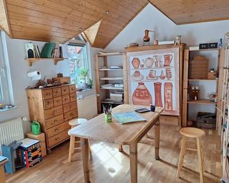 Double room, shower or bath, WC, 1 bedroom - apartment 58 - Barweiler - Comedor