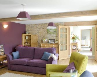 4 bedroom accommodation in Holymoorside, near Chesterfield - Barlow - Sala de estar