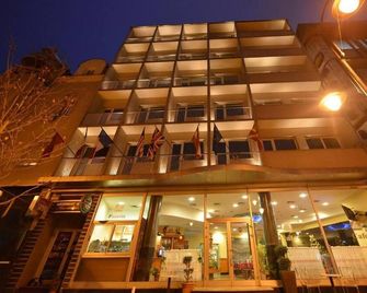 Hotel Turist - City Center - Skopje - Building