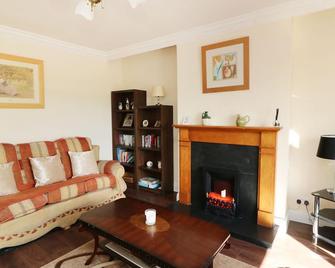 Labasheeda - Kilrush - Living room