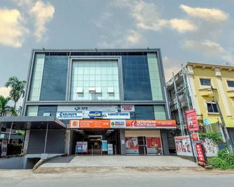 Hotel Beverly Residency Nileshwar - Neeleshwar - Gebäude
