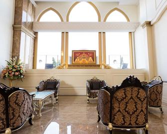 Lk President - פאטאיה - טרקלין