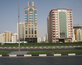Al Hayat Hotel - Sharja - Edificio