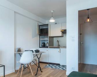 Appartement Élégant à 2 Pas de la Mer - Perros-Guirec - Cuisine