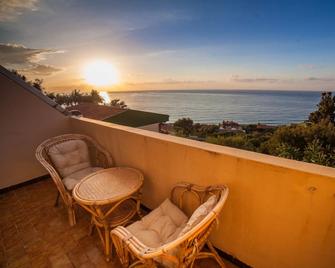 Baia Calava Hotel e Residence - Gioiosa Marea - Balkon