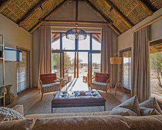 Nkala Safari Lodge - Tlhatlaganyane - Sala de estar