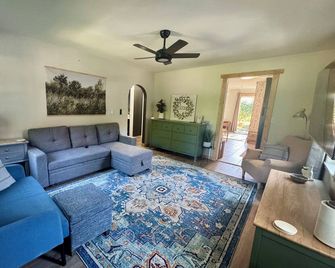 Harbor Hideaway - Port Orchard - Sala de estar