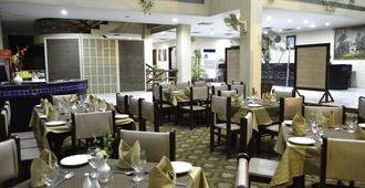 Amer Hotel - Lahore - Restaurang