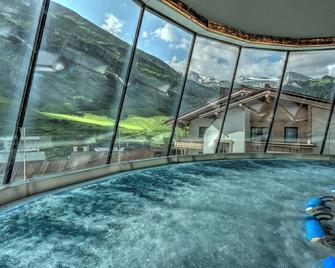 Alpenbad Hotel Hohenhaus - Hintertux - Bazén