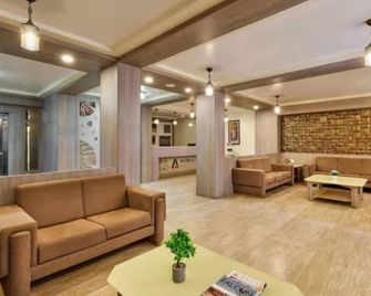 Pride Biznotel Sasan Gir - Sasan Gir - Lounge