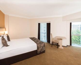 Hotel Ismira - Izmir - Phòng ngủ