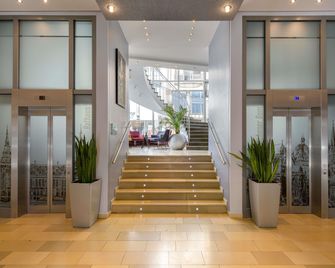 Mercure Hotel Aachen am Dom - אאכן - בניין