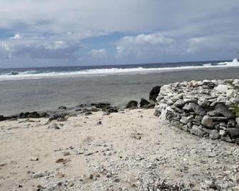 Mirimiri Spa Homestay - Ngatangiia - Beach