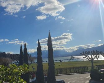Best Western Aquakub - Aix-les-Bains - Näkymät ulkona