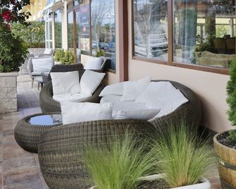 Nura Santa Ponsa & Spa - Santa Ponça - Patio