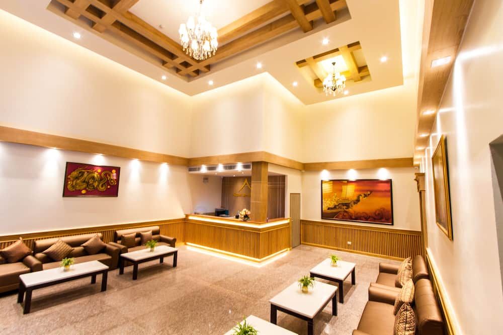 Airport Beach Hotel Phuket - Sakhu