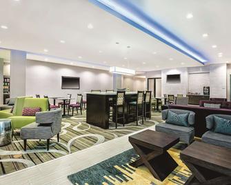La Quinta Inn & Suites by Wyndham McAllen Convention Center - McAllen - Restaurant