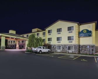 La Quinta Inn & Suites by Wyndham Erie - Erie - Building