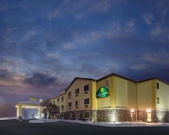 La Quinta Inn & Suites by Wyndham Erie - Erie - Edificio