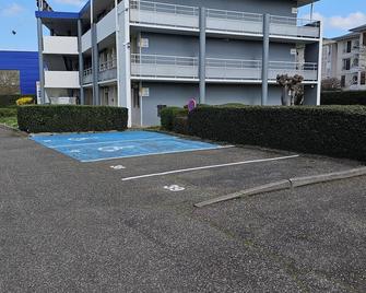 Premiere Classe Strasbourg Ouest - Estrasburg - Edifici